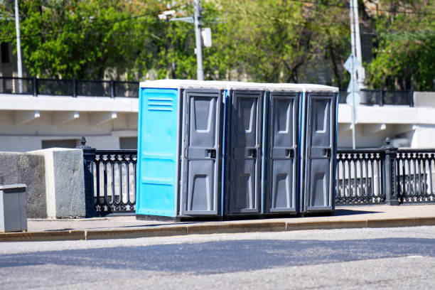 Best Porta potty rental near me  in Suitland, MD